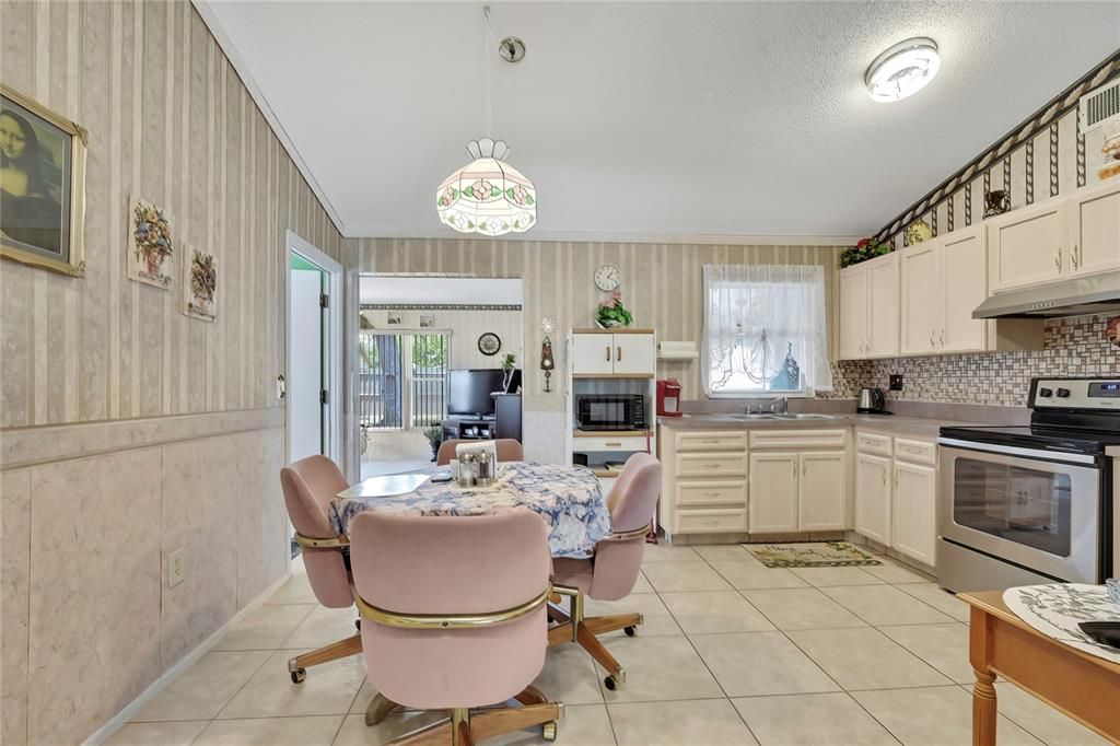 Activo con contrato: $259,000 (2 camas, 2 baños, 1389 Pies cuadrados)
