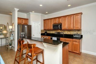 В аренду: $2,800 (2 спален, 2 ванн, 1703 Квадратных фут)