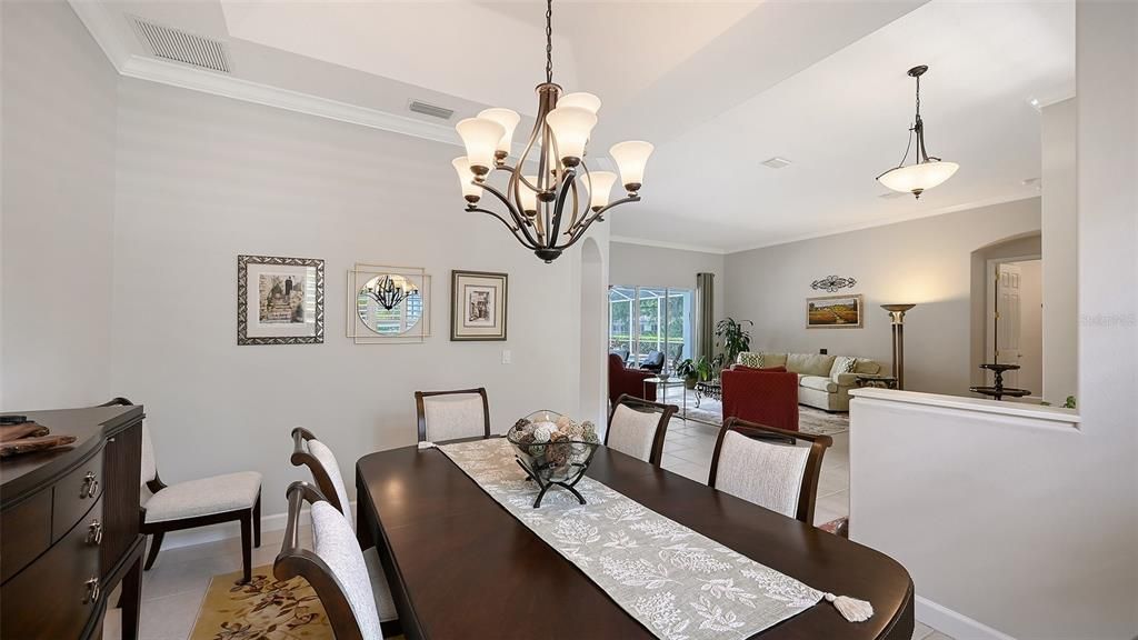 Active With Contract: $879,900 (3 beds, 2 baths, 2892 Square Feet)