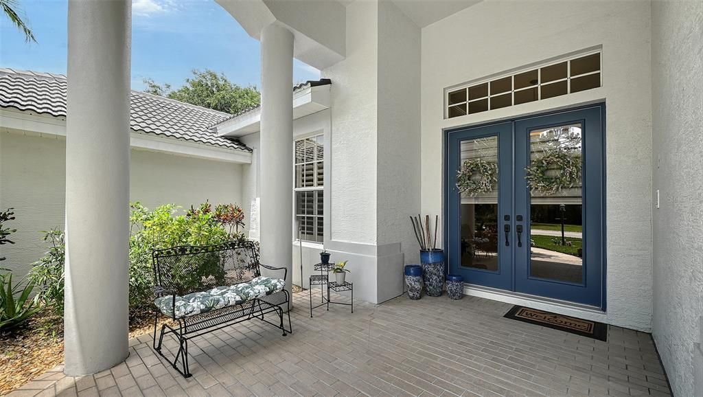 Active With Contract: $879,900 (3 beds, 2 baths, 2892 Square Feet)