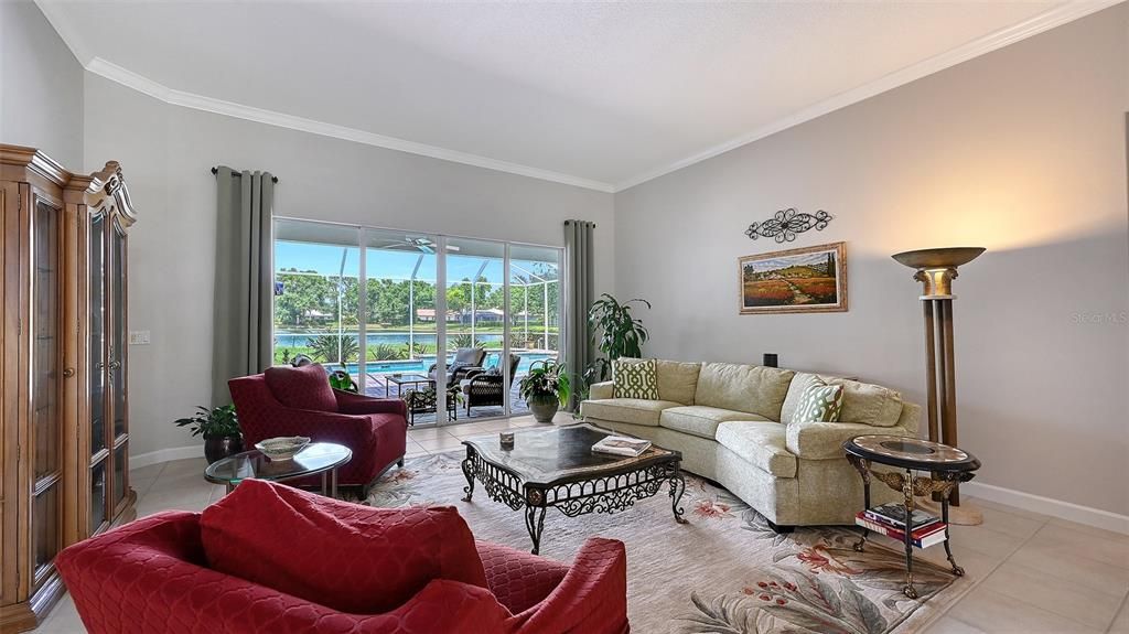 Active With Contract: $879,900 (3 beds, 2 baths, 2892 Square Feet)