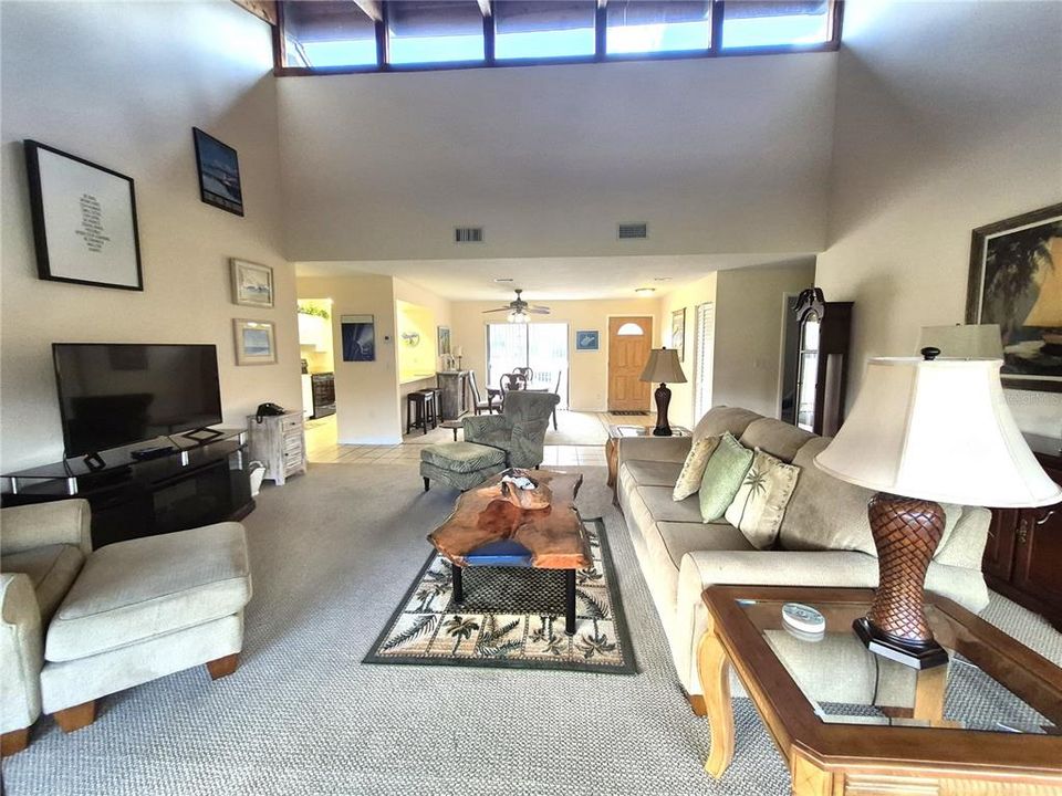For Rent: $2,500 (3 beds, 2 baths, 1445 Square Feet)