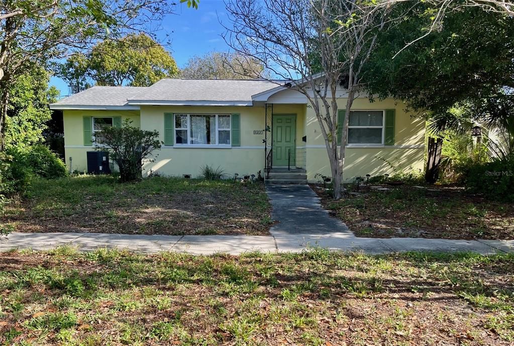 Vendido Recientemente: $287,500 (2 camas, 2 baños, 1589 Pies cuadrados)