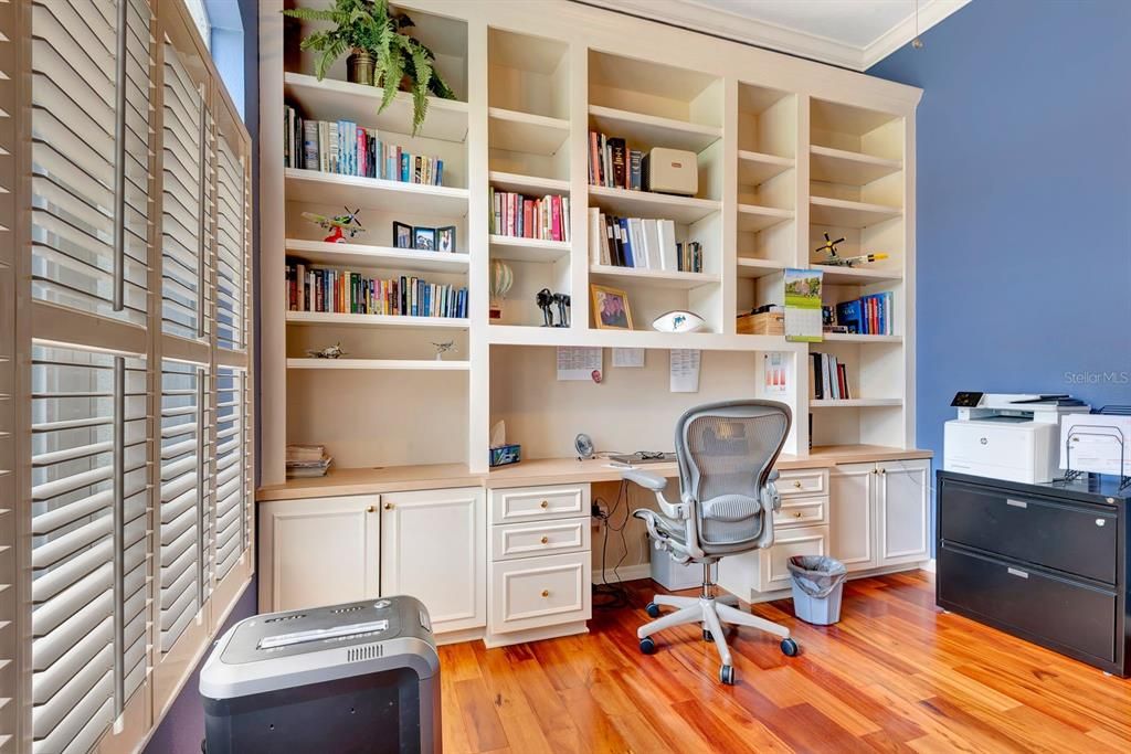 Activo con contrato: $960,000 (4 camas, 3 baños, 3294 Pies cuadrados)