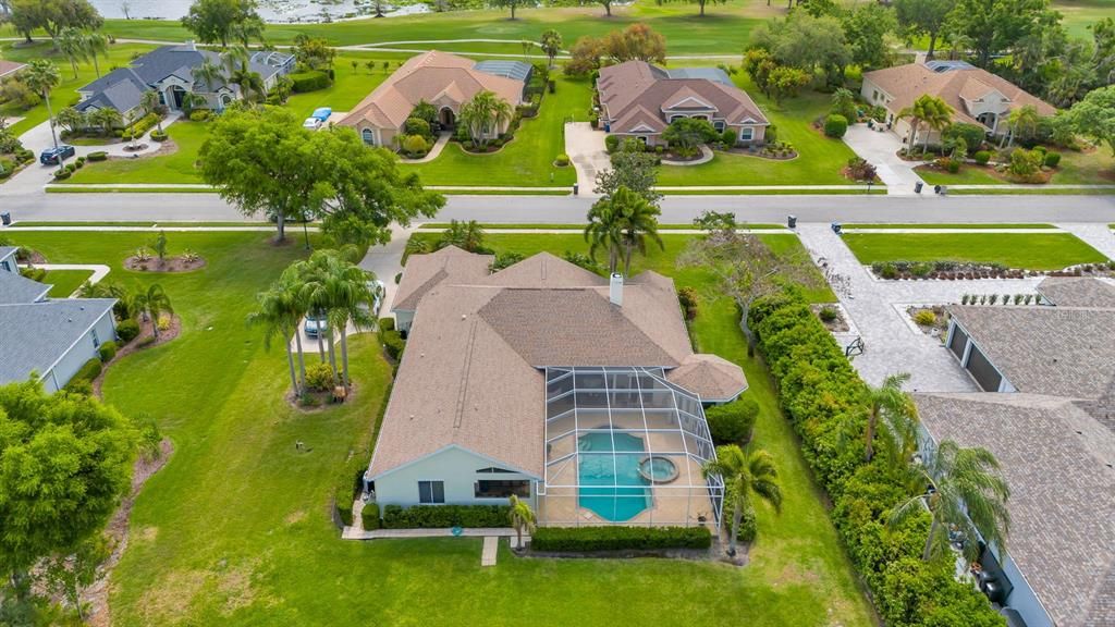 Activo con contrato: $960,000 (4 camas, 3 baños, 3294 Pies cuadrados)