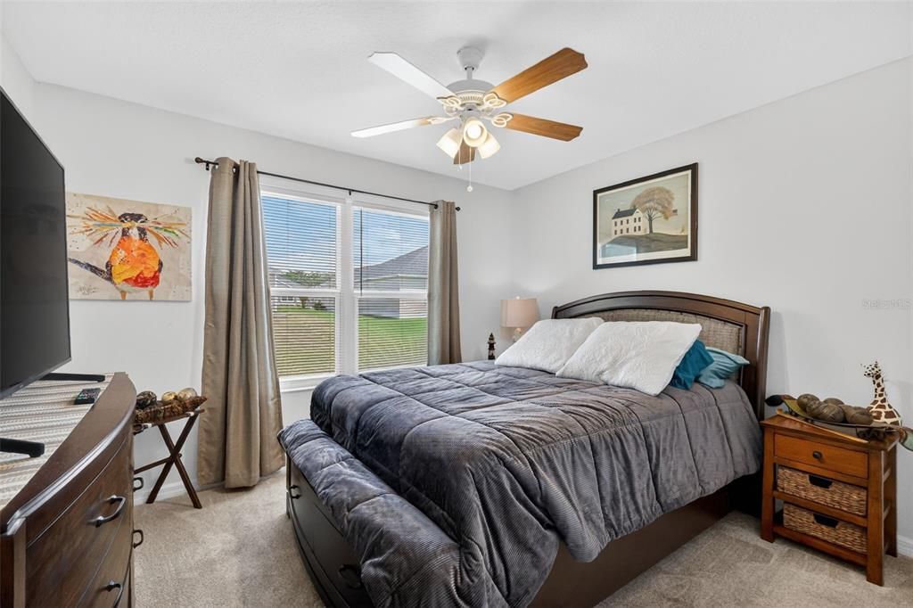 For Sale: $339,900 (3 beds, 2 baths, 1586 Square Feet)