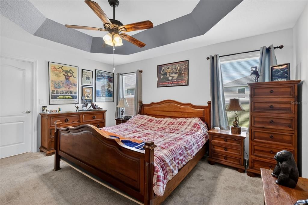 For Sale: $339,900 (3 beds, 2 baths, 1586 Square Feet)