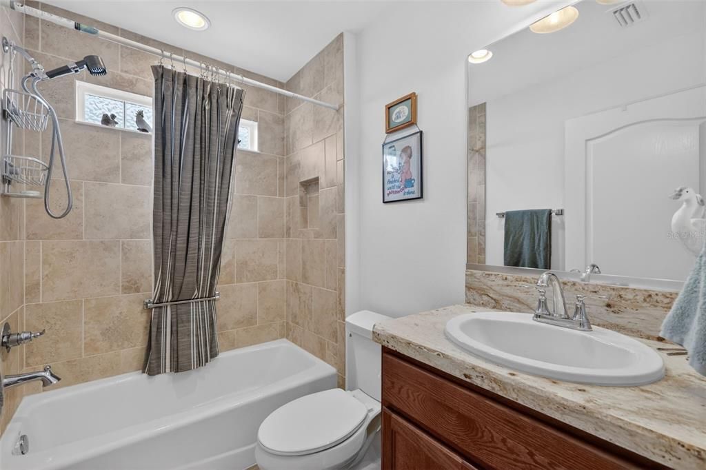 For Sale: $339,900 (3 beds, 2 baths, 1586 Square Feet)