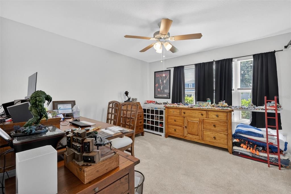For Sale: $339,900 (3 beds, 2 baths, 1586 Square Feet)