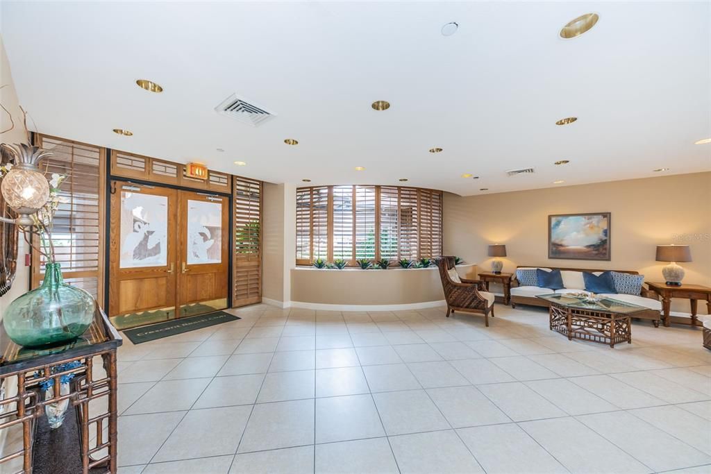 For Sale: $1,875,000 (3 beds, 2 baths, 2125 Square Feet)