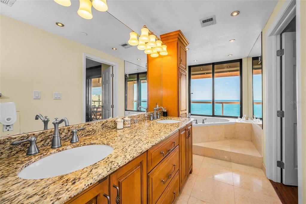 For Sale: $1,875,000 (3 beds, 2 baths, 2125 Square Feet)