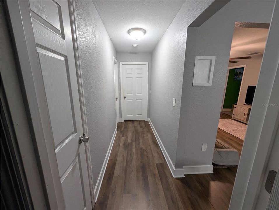 For Sale: $228,000 (3 beds, 1 baths, 1258 Square Feet)