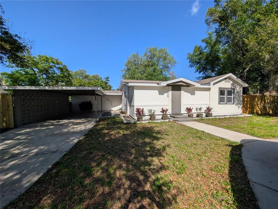 For Sale: $228,000 (3 beds, 1 baths, 1258 Square Feet)
