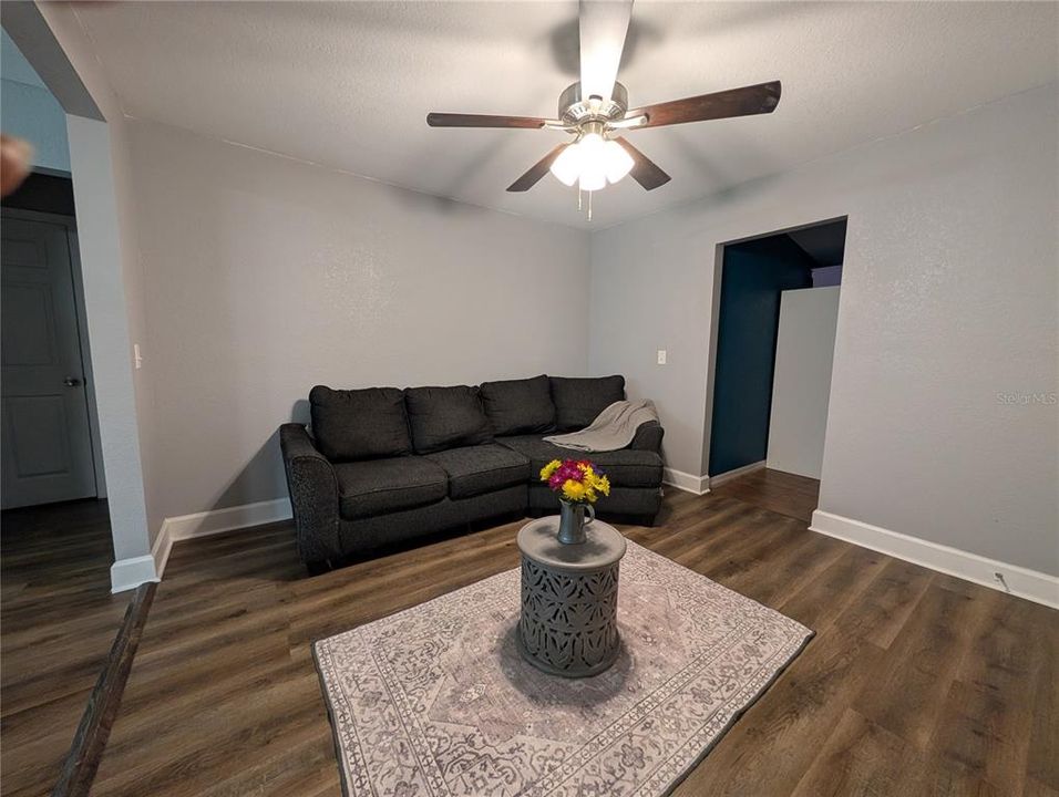 For Sale: $228,000 (3 beds, 1 baths, 1258 Square Feet)