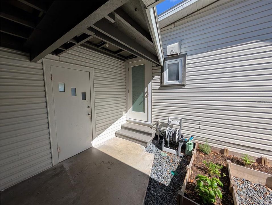 For Sale: $228,000 (3 beds, 1 baths, 1258 Square Feet)