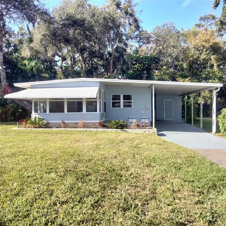 Recently Sold: $148,000 (2 beds, 2 baths, 1120 Square Feet)