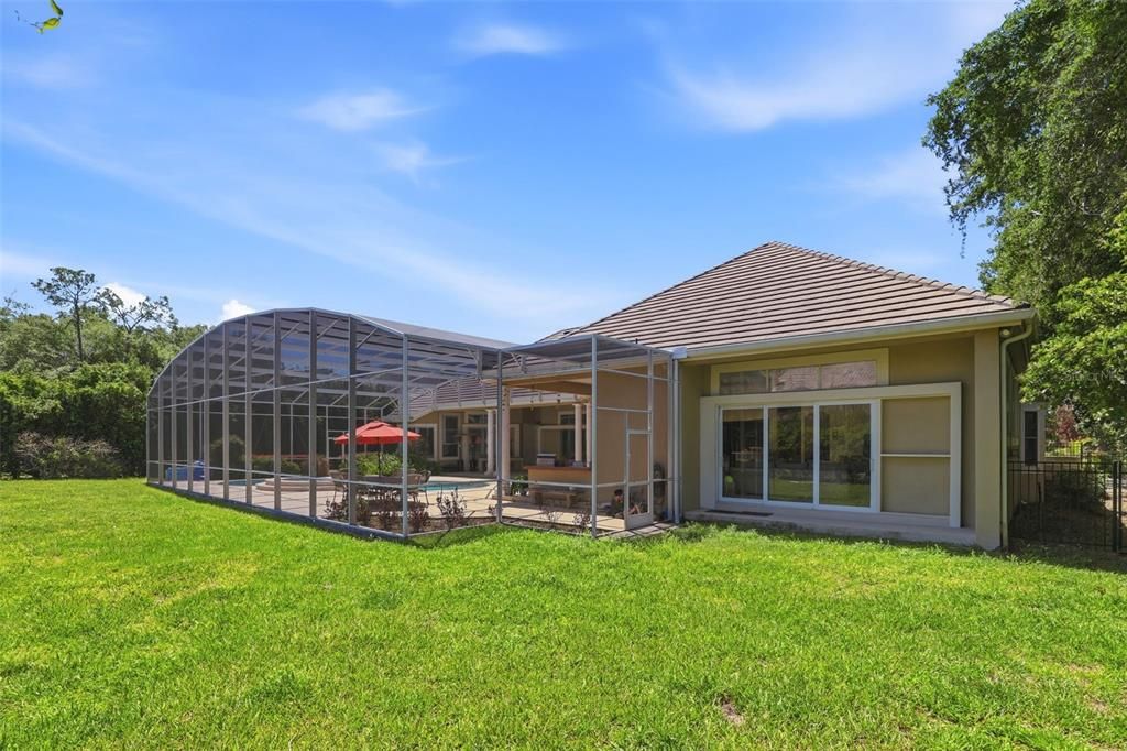 En Venta: $2,345,000 (5 camas, 5 baños, 5700 Pies cuadrados)
