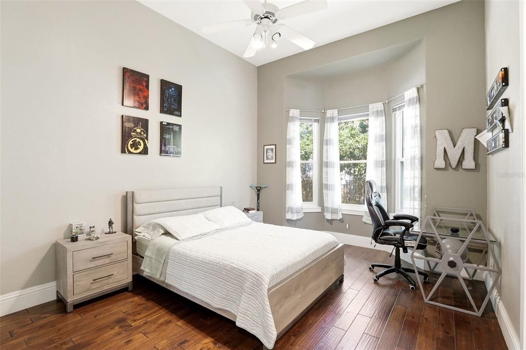 En Venta: $2,345,000 (5 camas, 5 baños, 5700 Pies cuadrados)