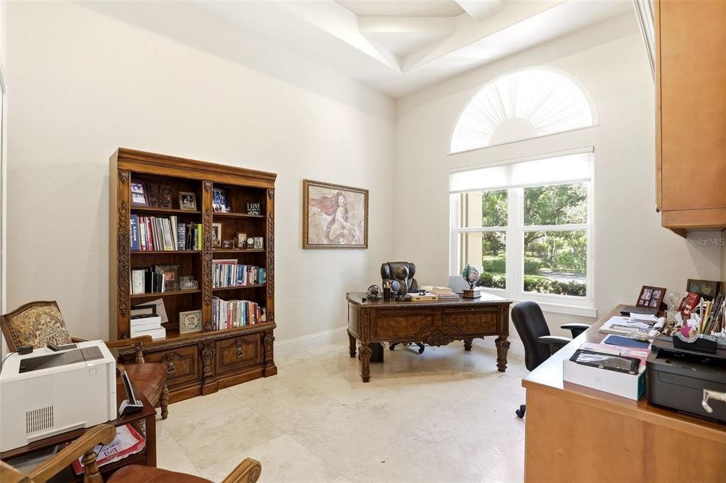 En Venta: $2,345,000 (5 camas, 5 baños, 5700 Pies cuadrados)