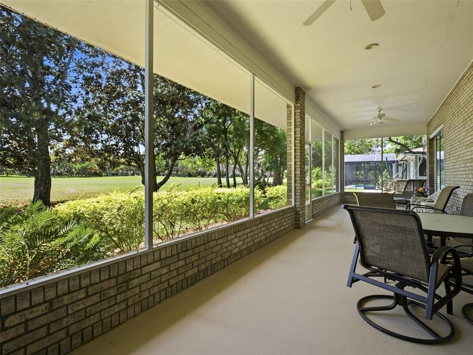 Activo con contrato: $750,000 (4 camas, 2 baños, 2852 Pies cuadrados)
