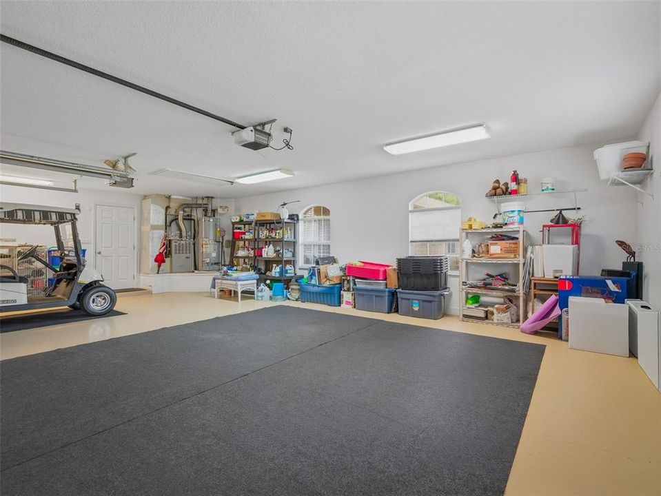 Activo con contrato: $750,000 (4 camas, 2 baños, 2852 Pies cuadrados)