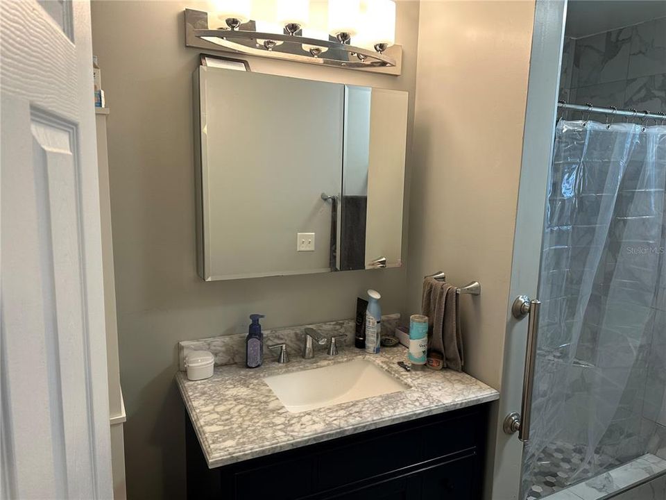 For Sale: $344,999 (3 beds, 2 baths, 1716 Square Feet)