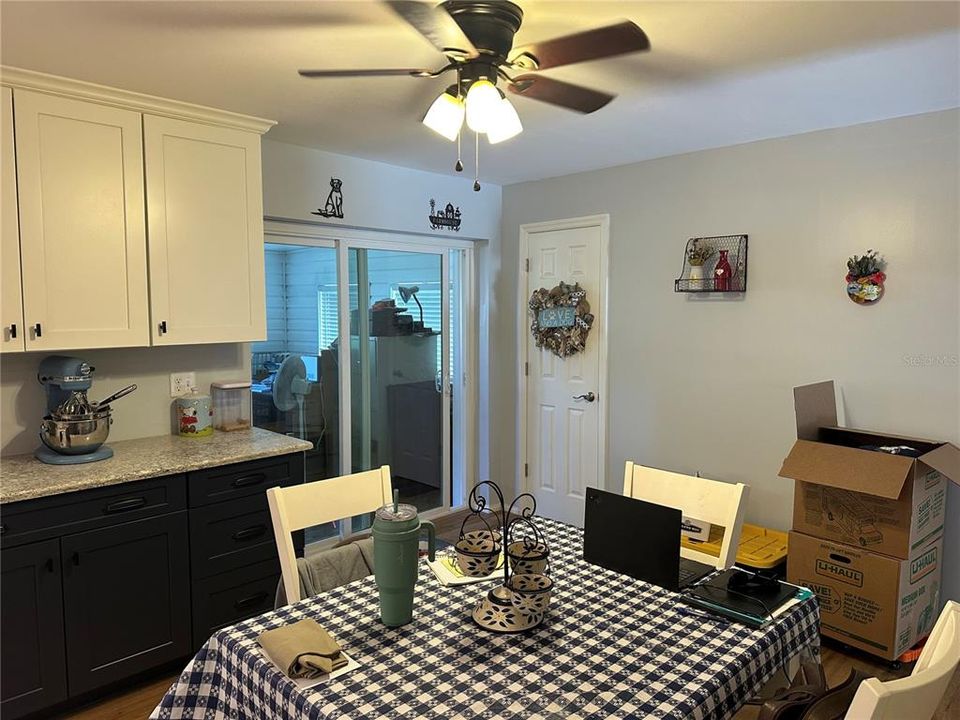 For Sale: $344,999 (3 beds, 2 baths, 1716 Square Feet)