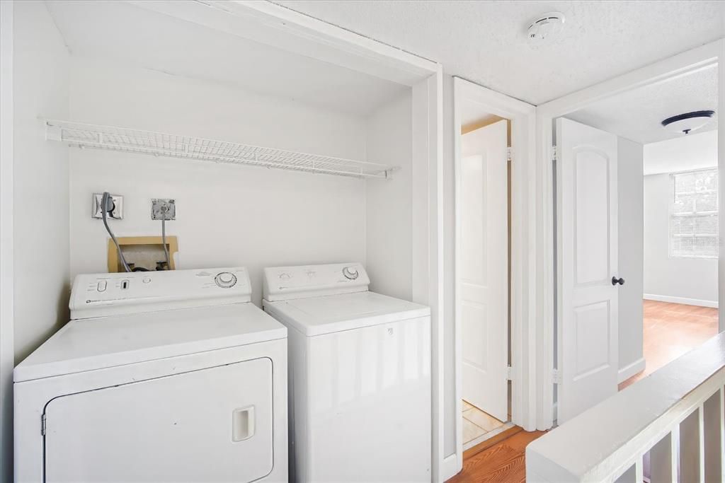 В аренду: $1,600 (2 спален, 1 ванн, 1068 Квадратных фут)