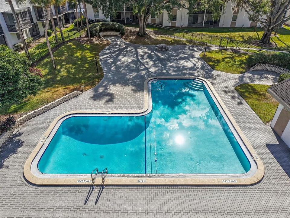 В аренду: $1,600 (2 спален, 1 ванн, 1068 Квадратных фут)
