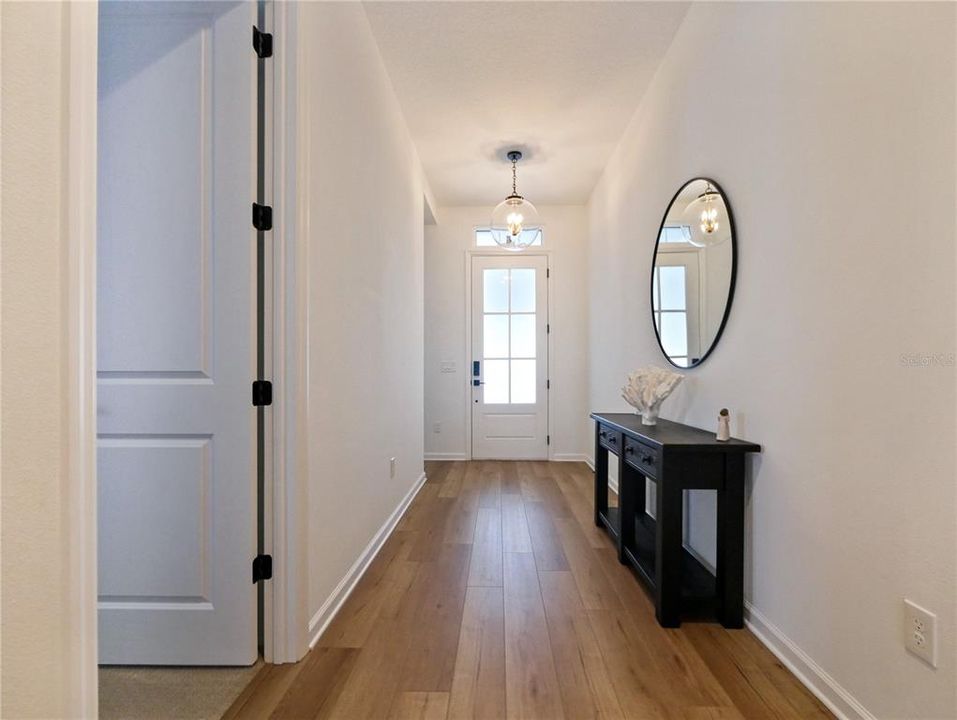 En Venta: $799,900 (5 camas, 3 baños, 2854 Pies cuadrados)