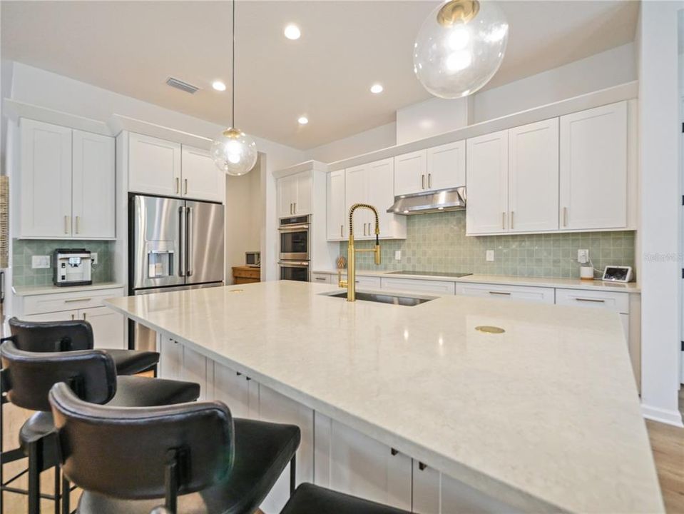 En Venta: $799,900 (5 camas, 3 baños, 2854 Pies cuadrados)