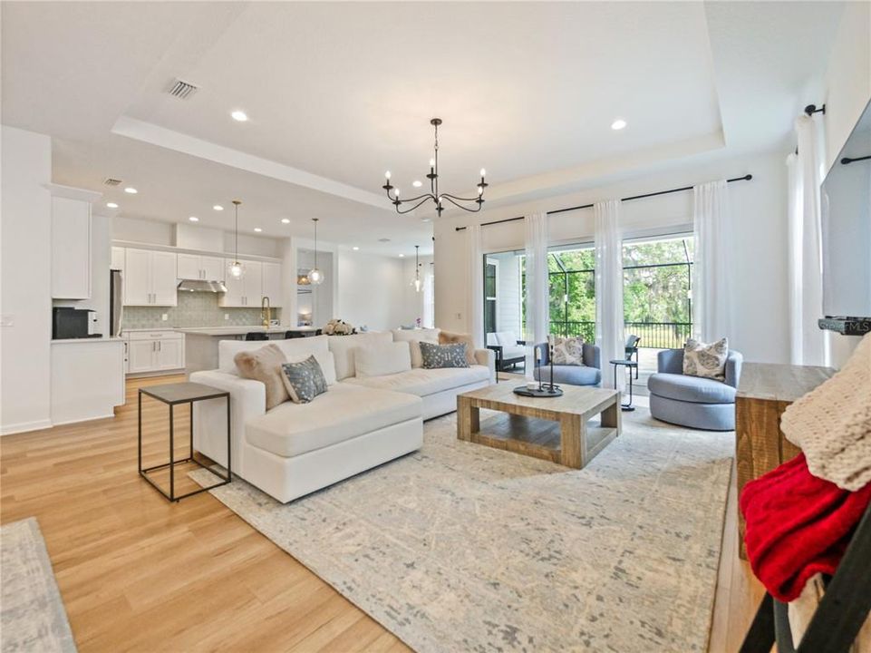 En Venta: $799,900 (5 camas, 3 baños, 2854 Pies cuadrados)