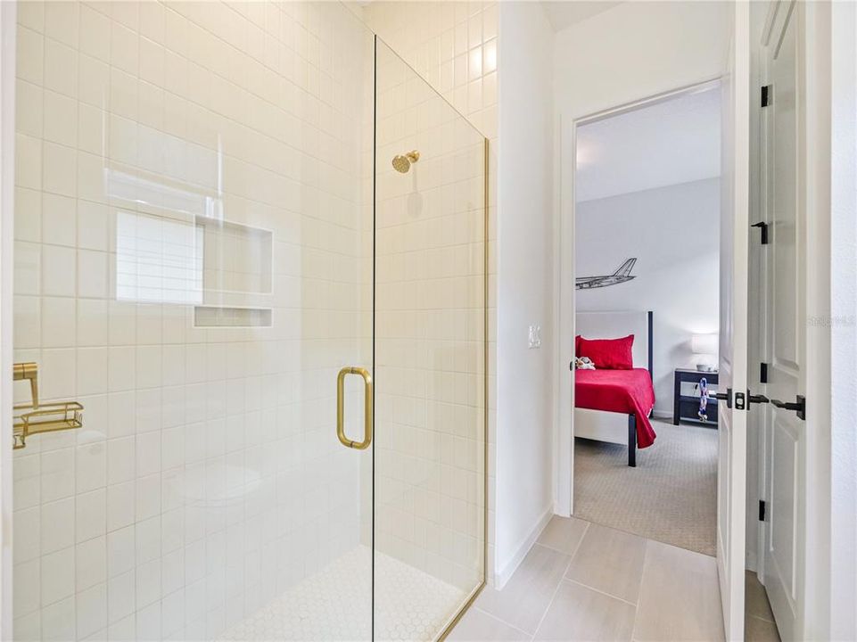 En Venta: $799,900 (5 camas, 3 baños, 2854 Pies cuadrados)