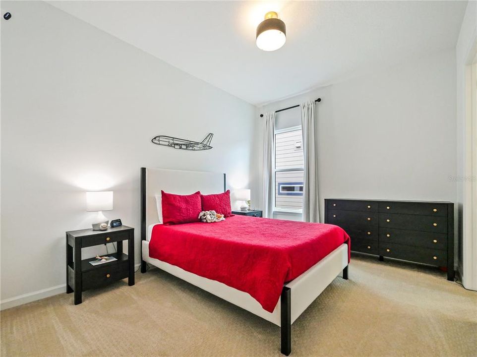 En Venta: $799,900 (5 camas, 3 baños, 2854 Pies cuadrados)