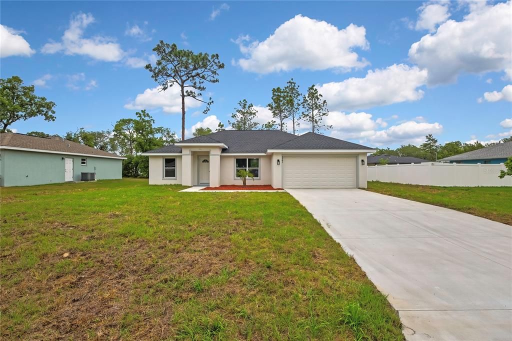 For Sale: $274,900 (3 beds, 2 baths, 1493 Square Feet)