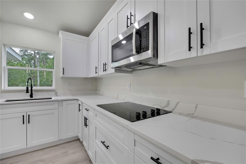 For Sale: $274,900 (3 beds, 2 baths, 1493 Square Feet)