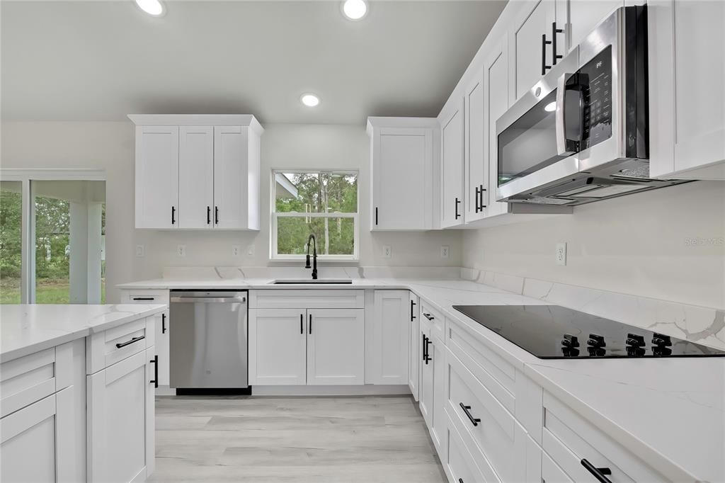 For Sale: $274,900 (3 beds, 2 baths, 1493 Square Feet)