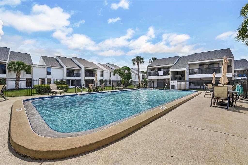 For Sale: $159,000 (2 beds, 2 baths, 1015 Square Feet)