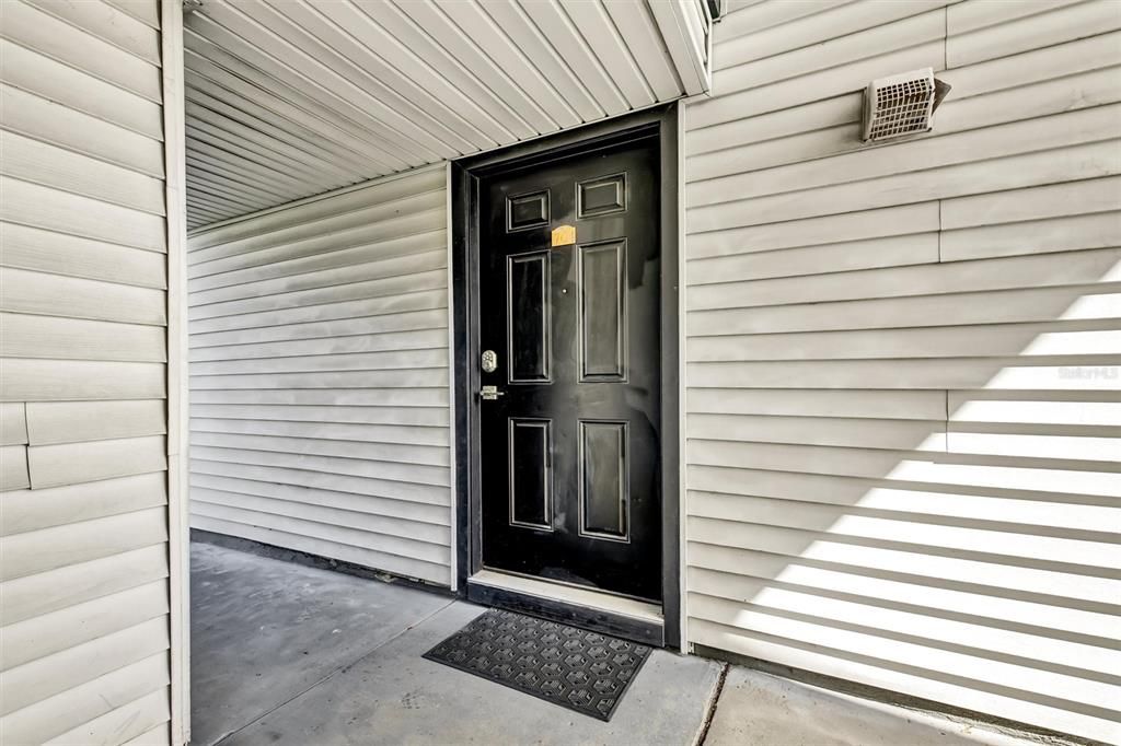 For Sale: $159,000 (2 beds, 2 baths, 1015 Square Feet)