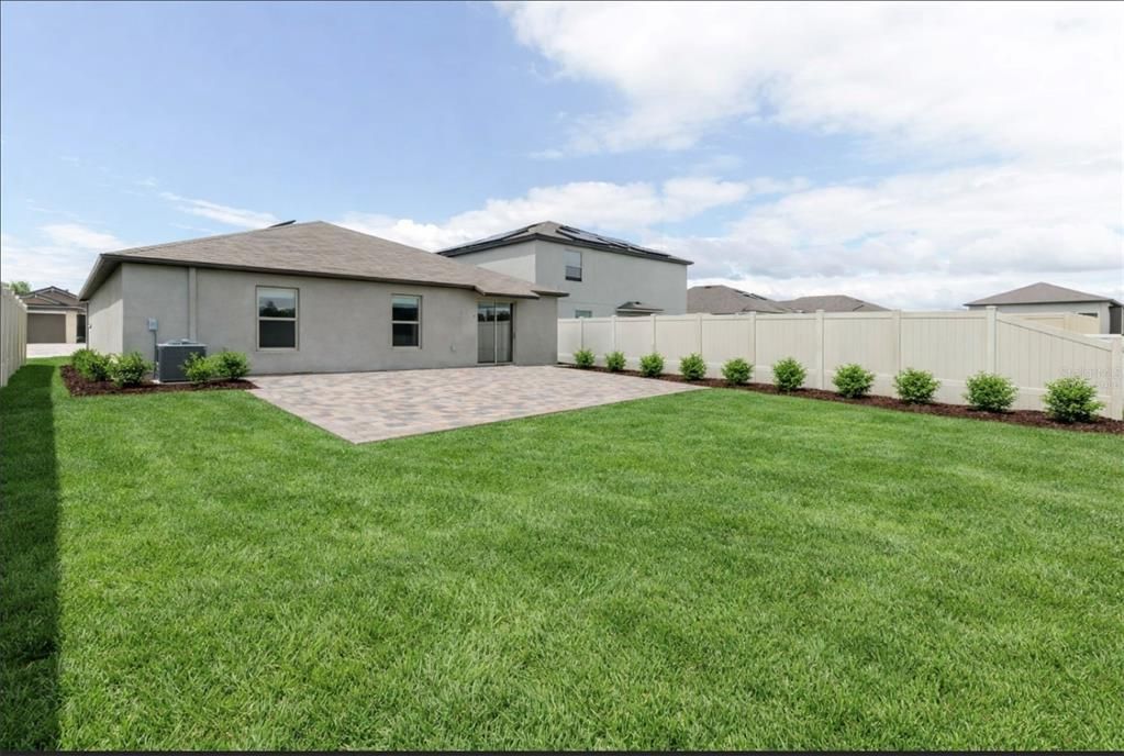 For Sale: $339,900 (4 beds, 2 baths, 1841 Square Feet)