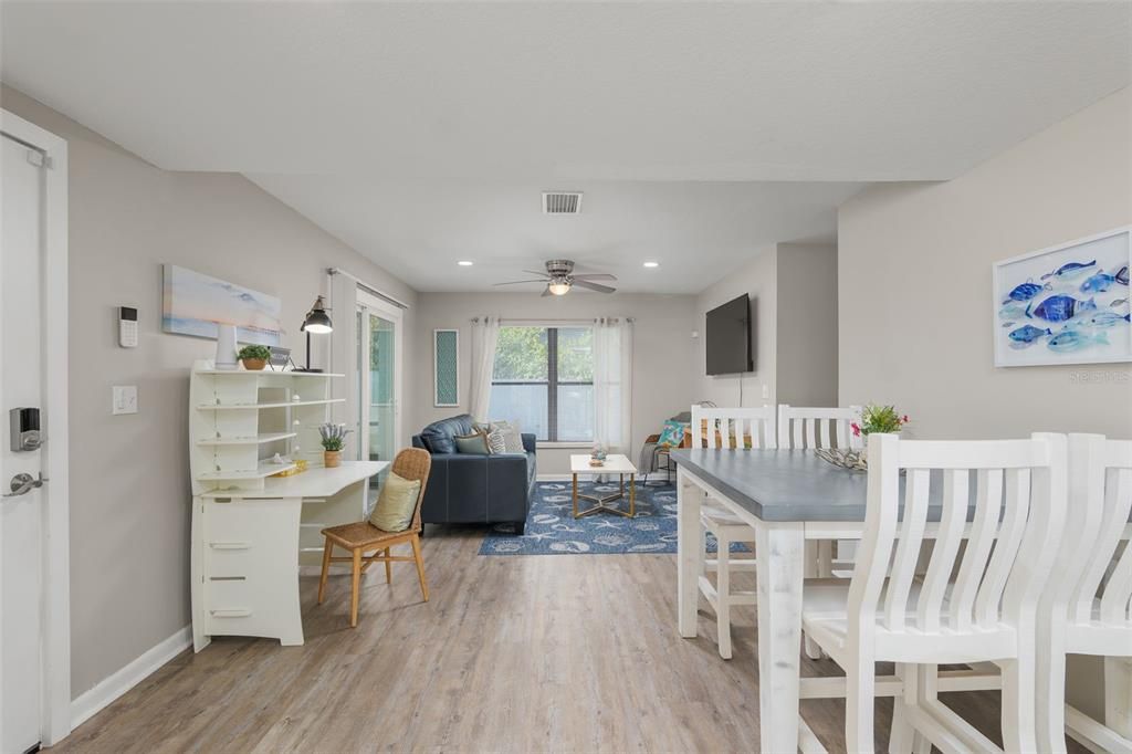 En Venta: $894,000 (6 camas, 0 baños, 2055 Pies cuadrados)