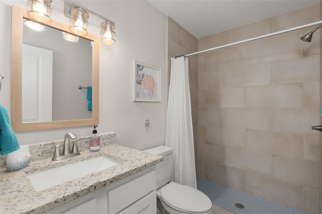 En Venta: $894,000 (6 camas, 0 baños, 2055 Pies cuadrados)