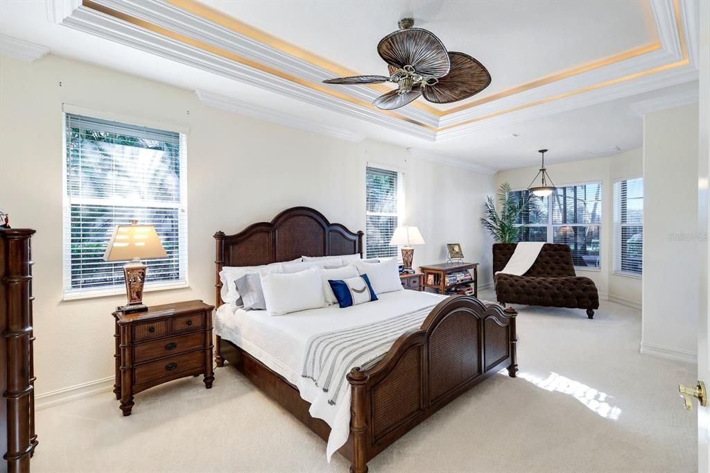 En Venta: $1,599,000 (3 camas, 3 baños, 2677 Pies cuadrados)