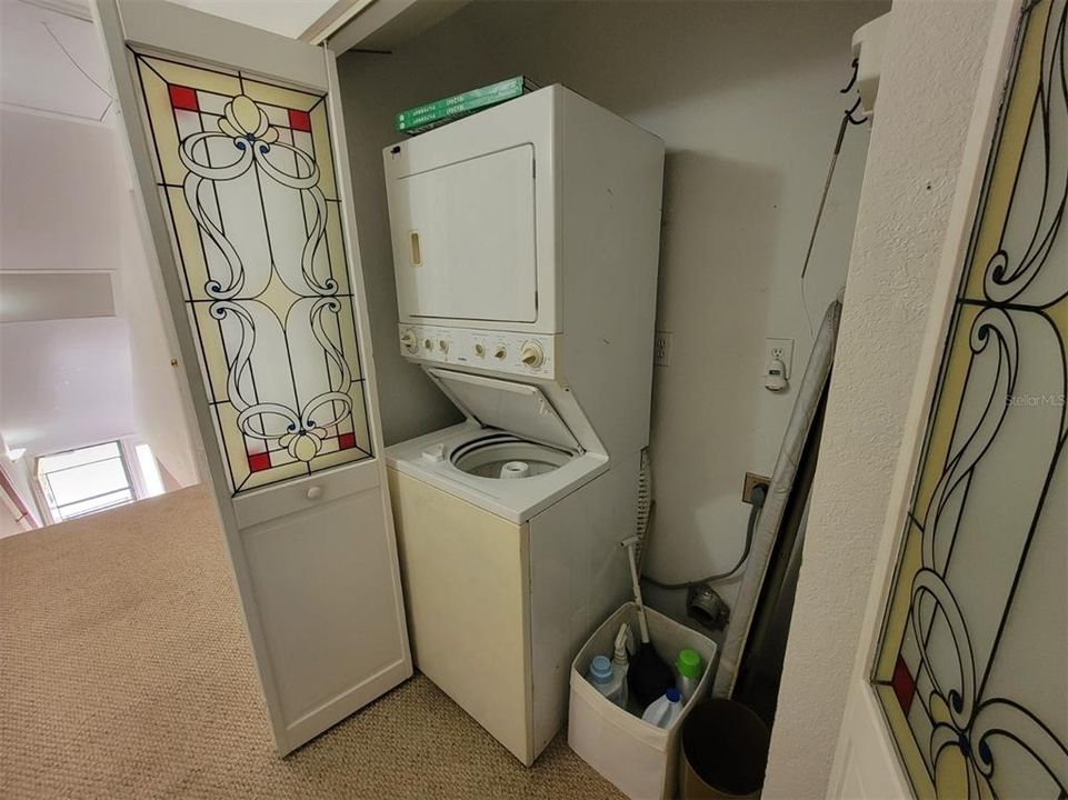For Rent: $1,800 (2 beds, 1 baths, 1476 Square Feet)