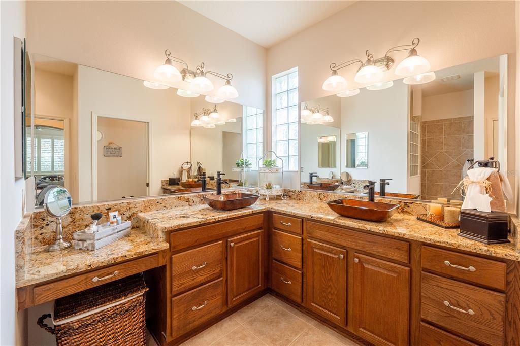 For Sale: $729,000 (3 beds, 2 baths, 2075 Square Feet)