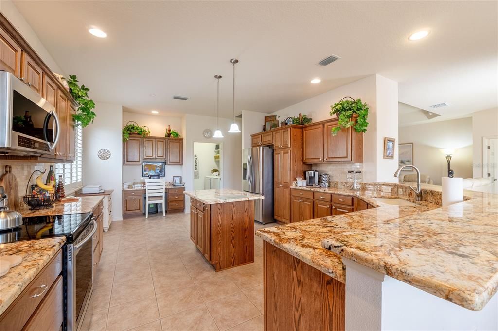 For Sale: $729,000 (3 beds, 2 baths, 2075 Square Feet)