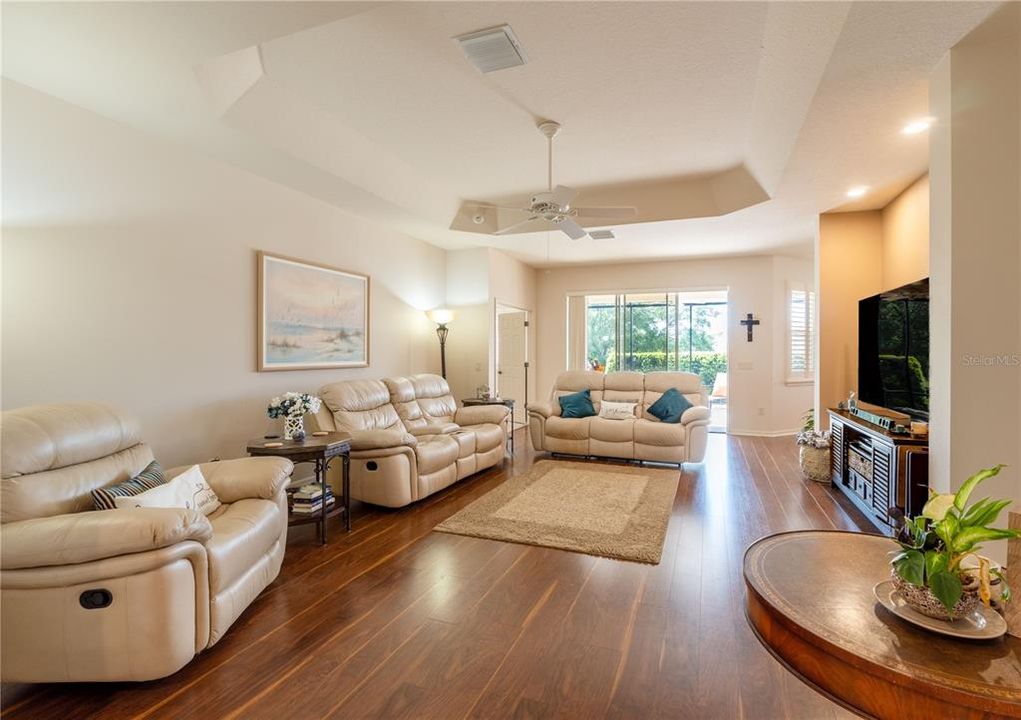 For Sale: $729,000 (3 beds, 2 baths, 2075 Square Feet)