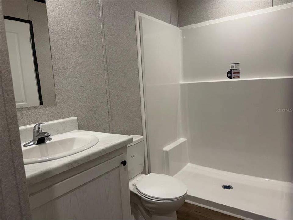 Active With Contract: $155,000 (2 beds, 2 baths, 784 Square Feet)