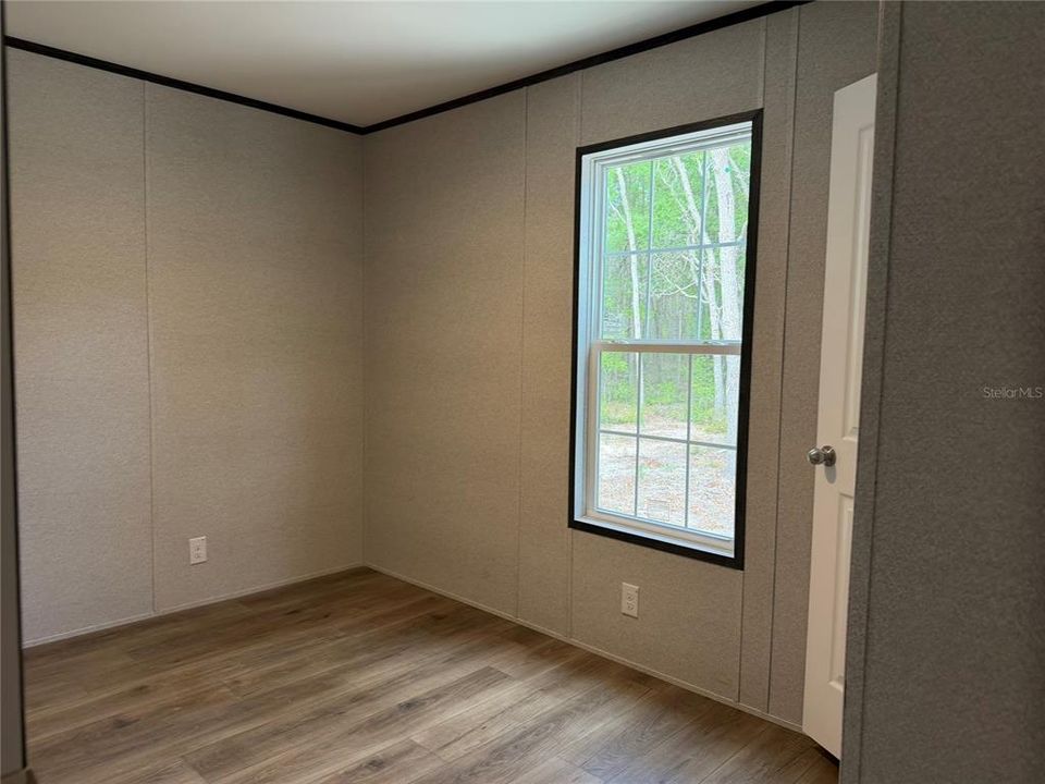 Active With Contract: $155,000 (2 beds, 2 baths, 784 Square Feet)