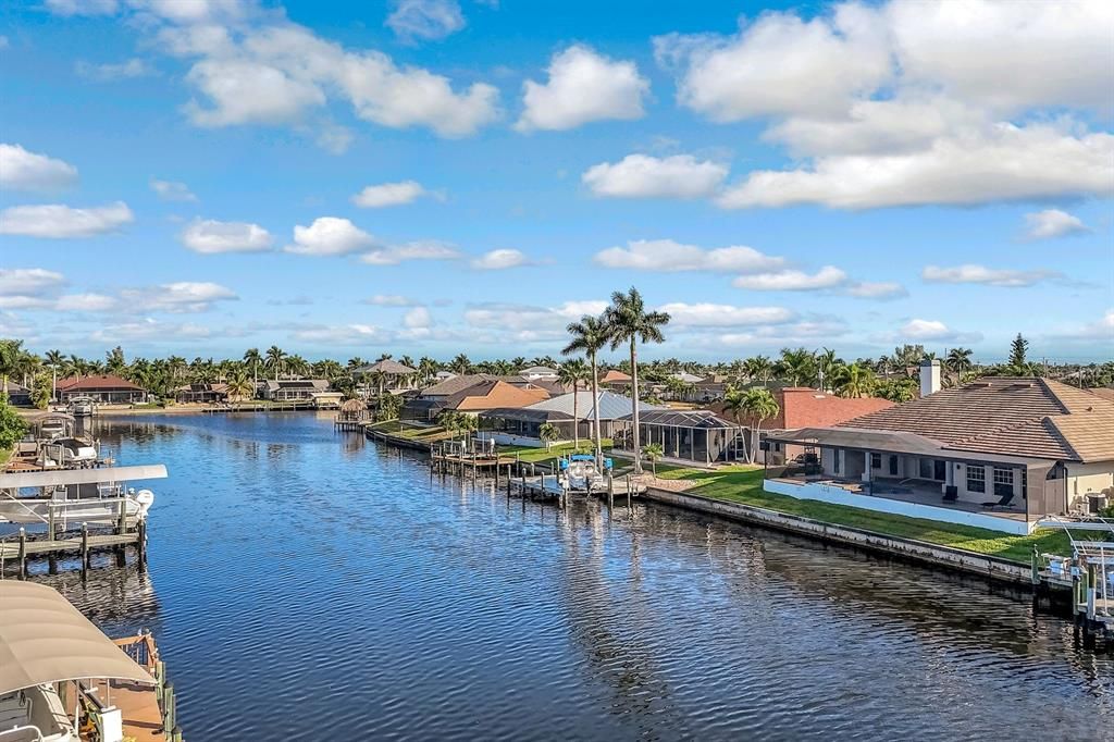 En Venta: $999,000 (4 camas, 3 baños, 2945 Pies cuadrados)